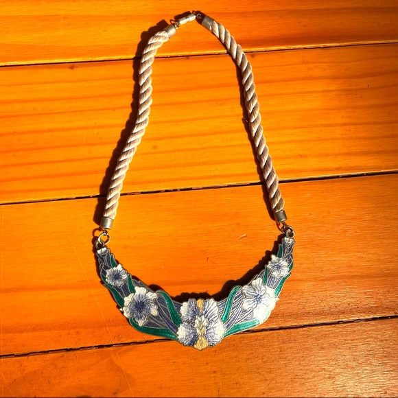 Vintage CJ Cloisonné Iris Bib Necklace - Picture 7 of 13